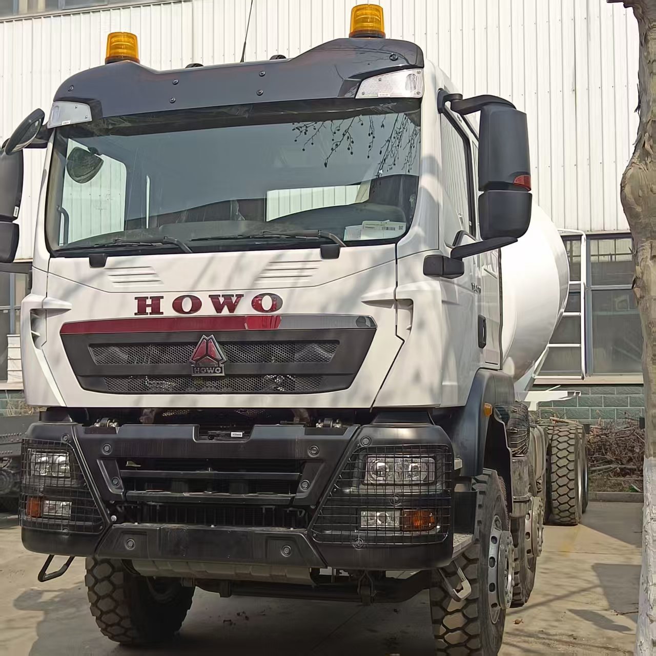 HOWO TX 8×4 Concrete Mixer Truck