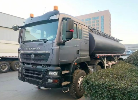 HOWO TX 8×4 Fuel Tank Truck HOWO TX 8×4 Fuel Tank Truck