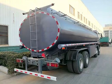 HOWO TX Fuel Tanker (3)