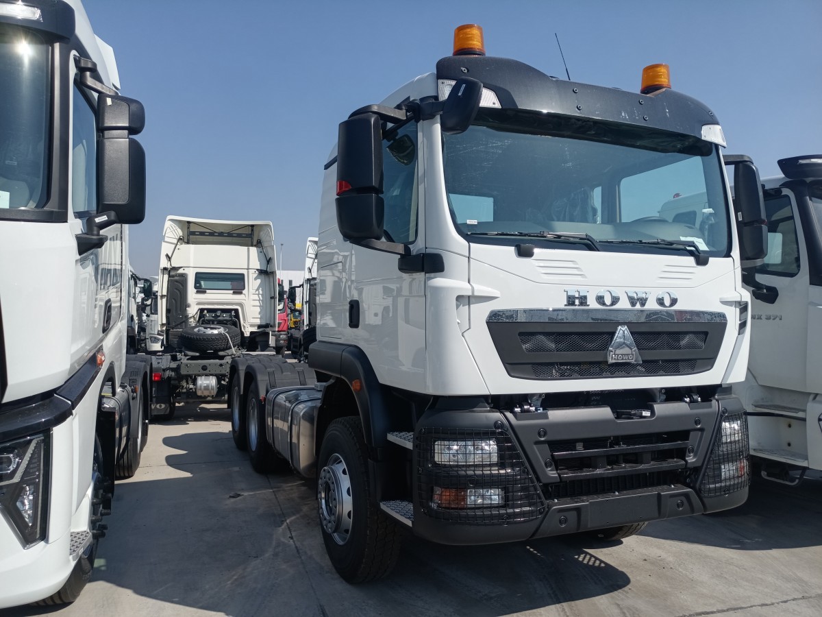 HOWO TX 6×4 Tractor turck