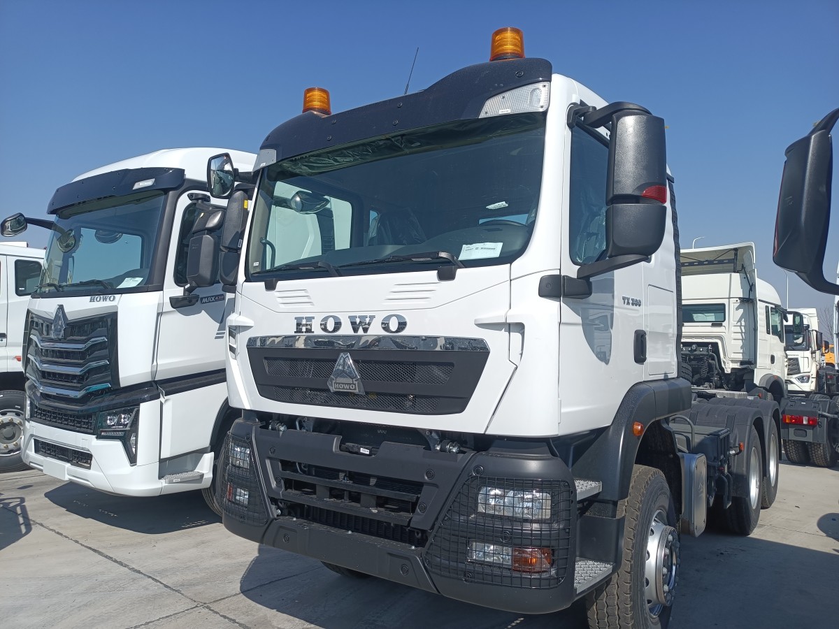 HOWO TX 6×4 Tractor turck