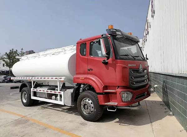 Fuel tank truck