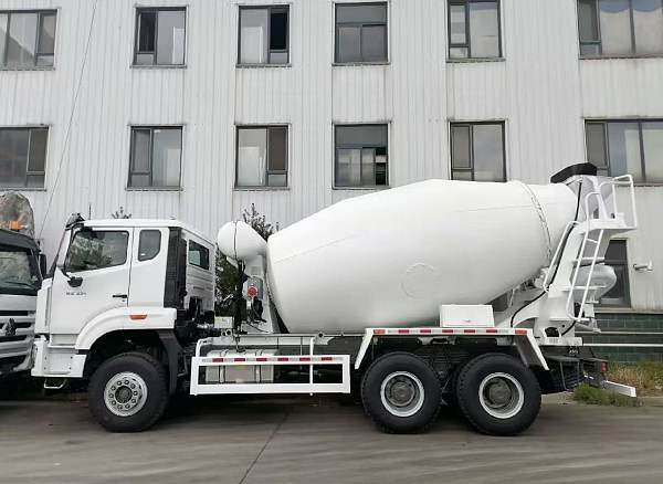 Mixer truck 4