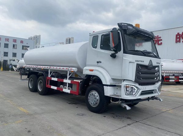 water tank truck
