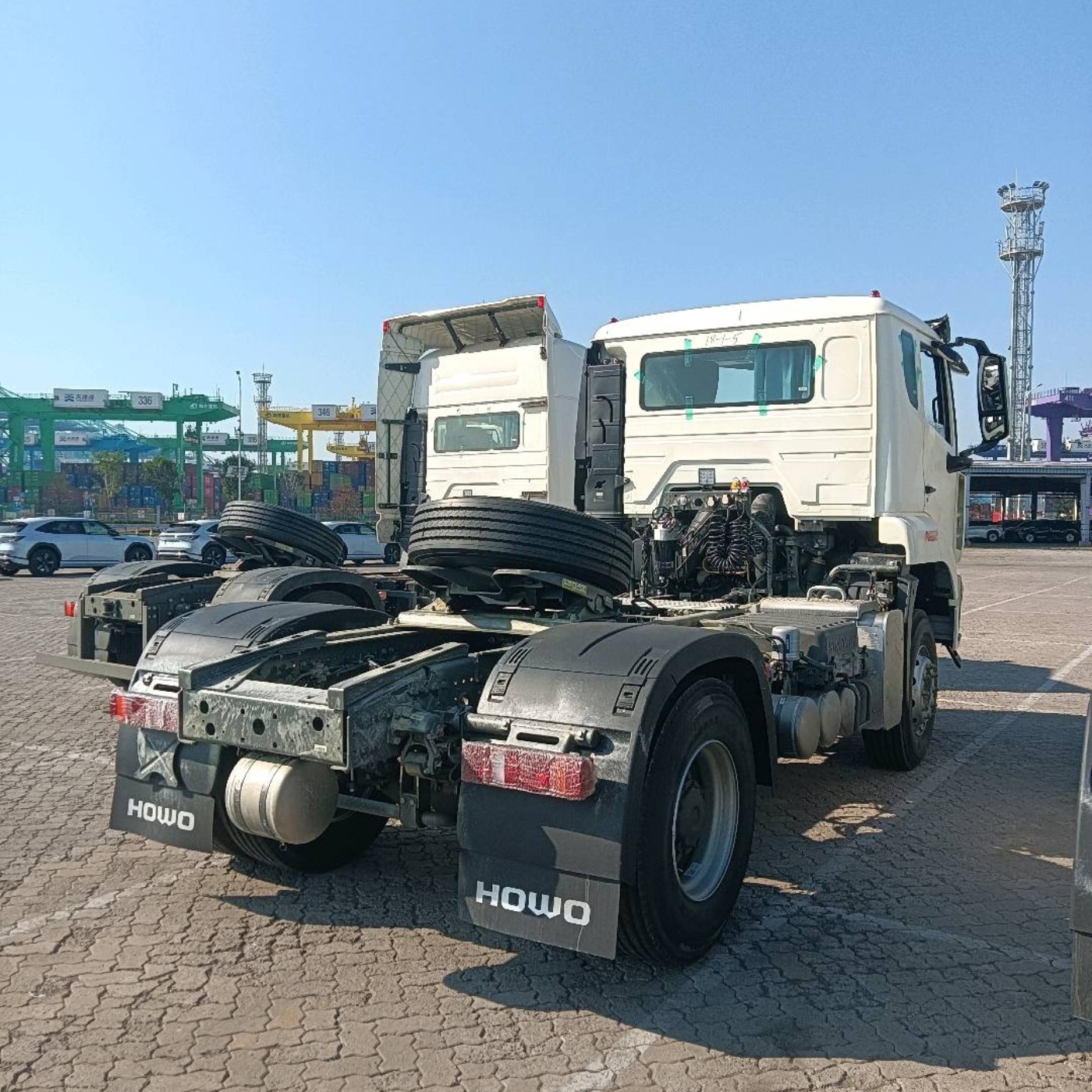 HOWO NX 4×2 tractor truck