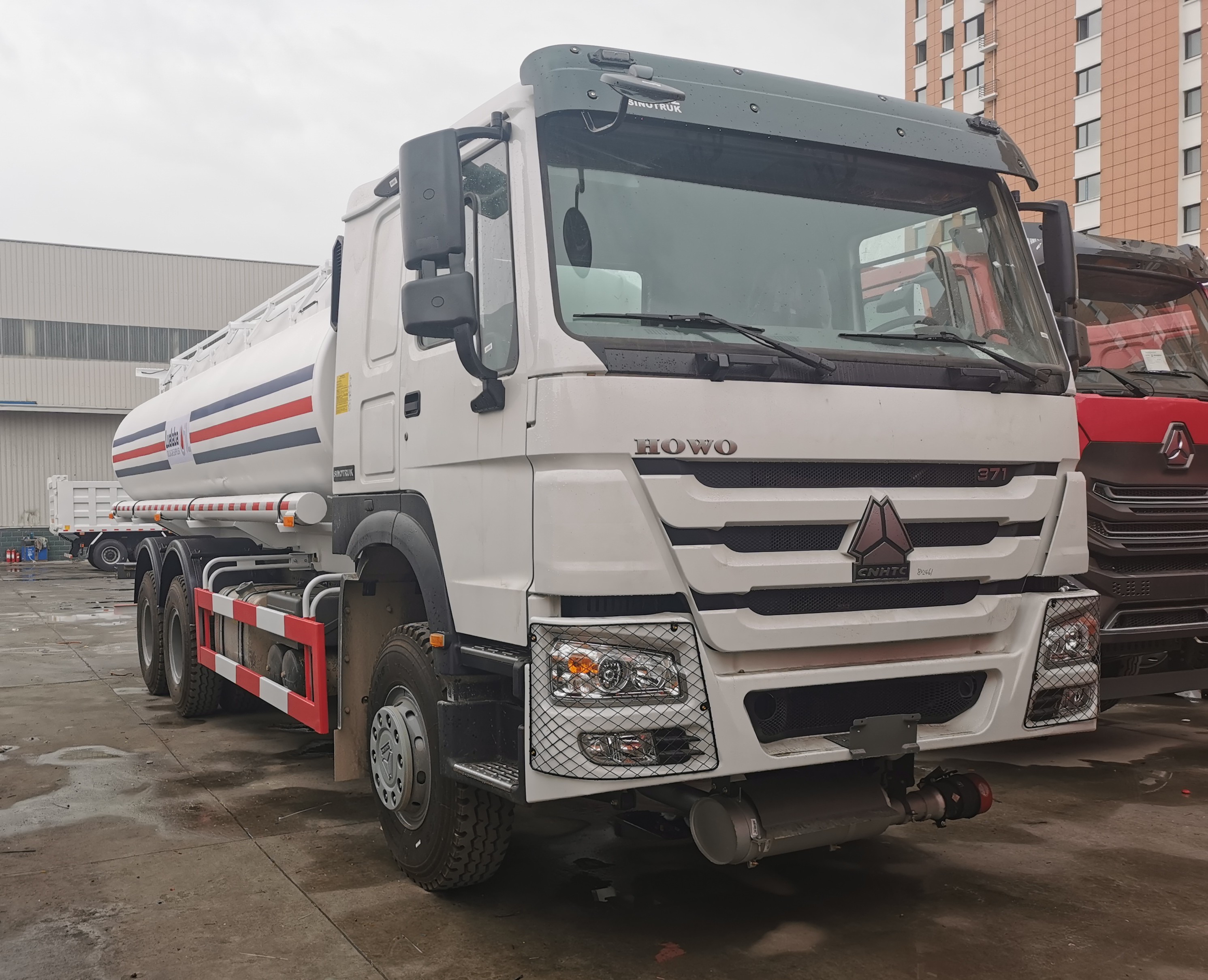 HOWO 7 6×4 Fuel tank truck