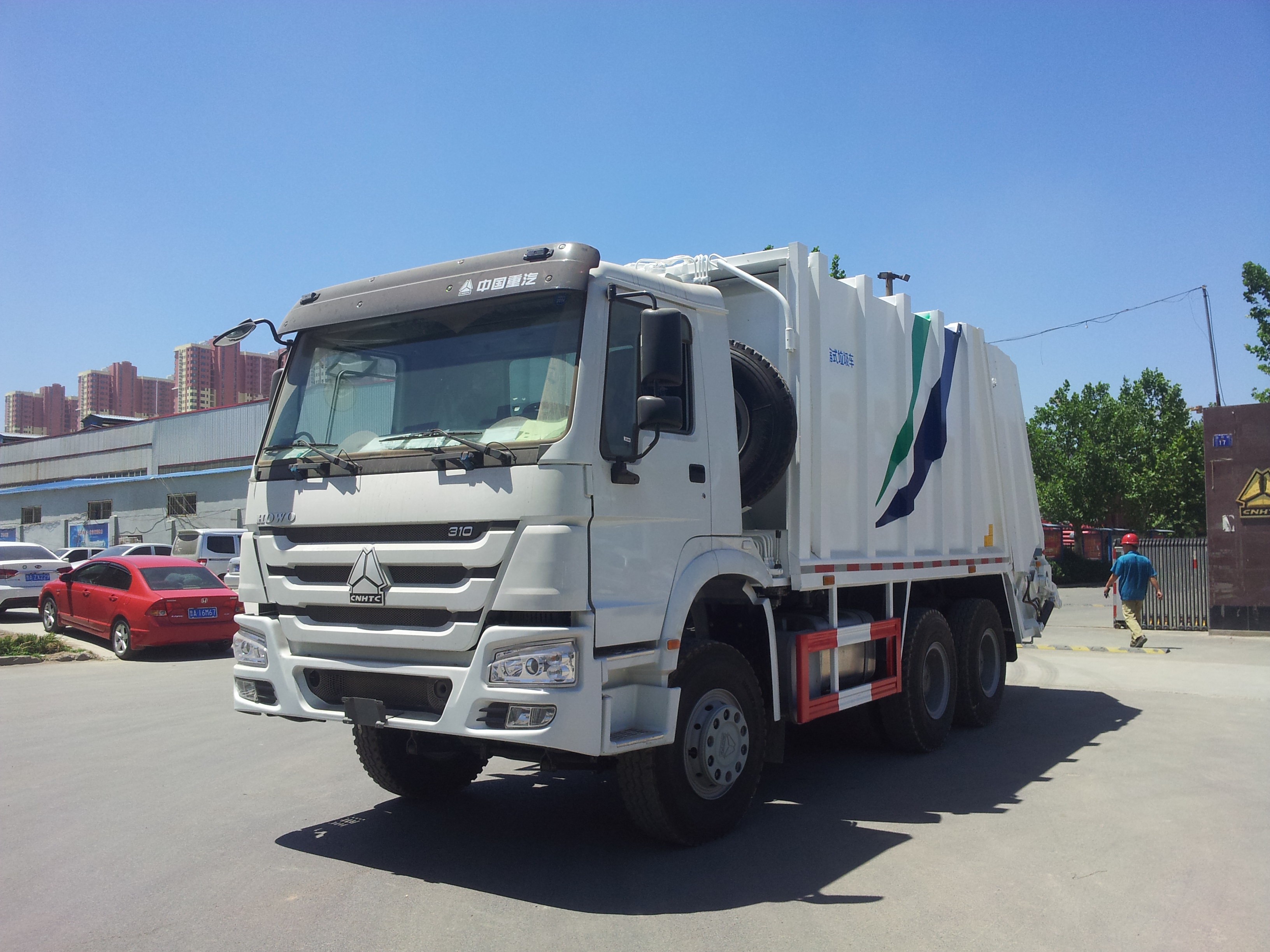 HOWO 7 Compression Garbage Truck