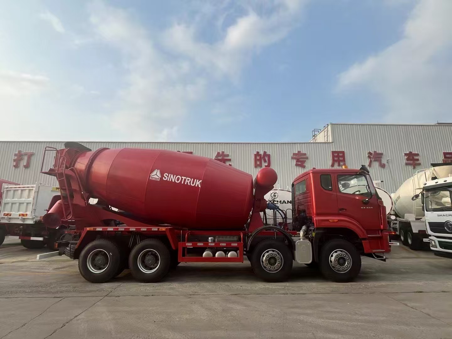 HOWO 7 8×4 Mixer truck