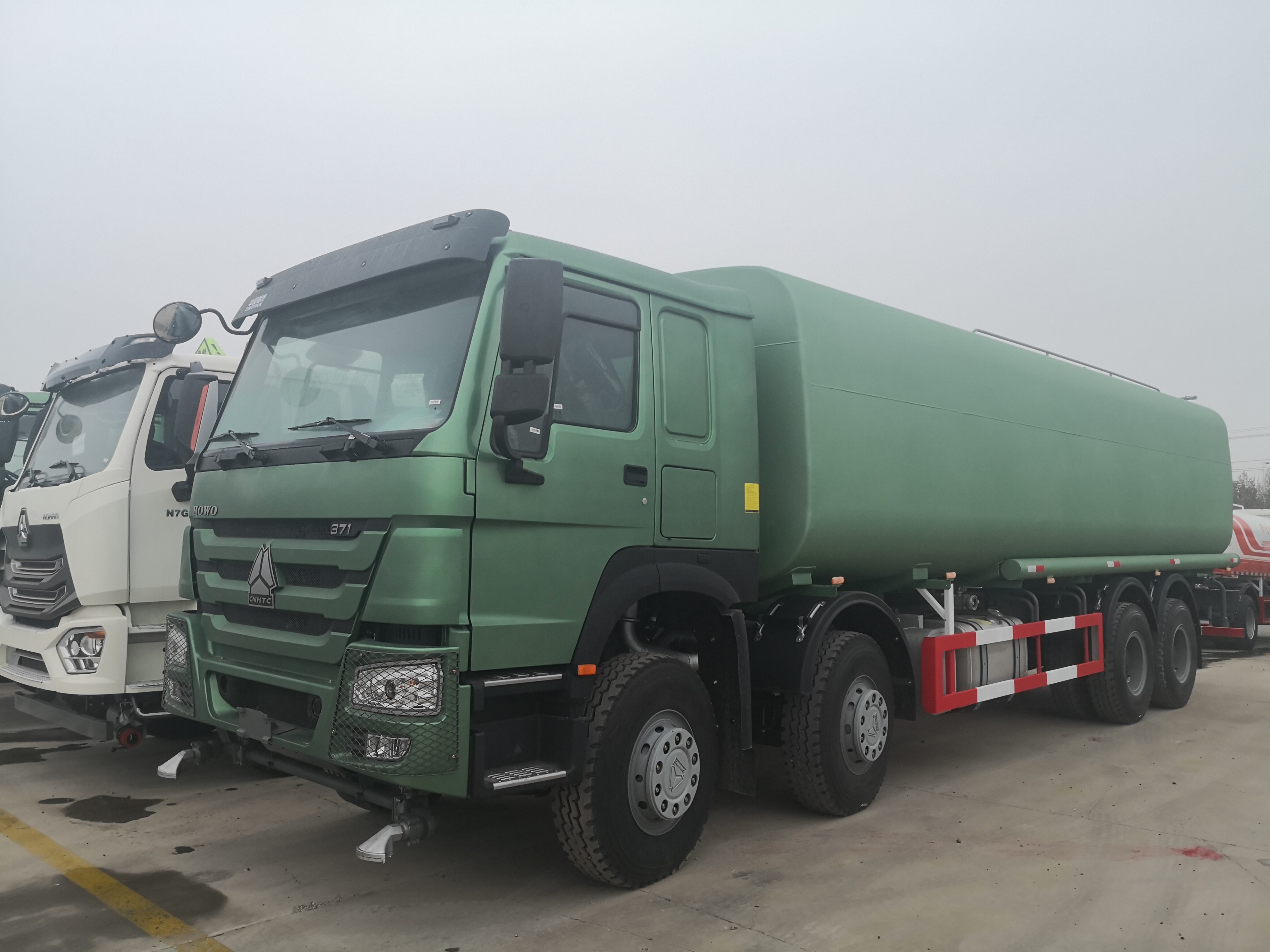 HOWO 7 8×4 Sprinkler truck