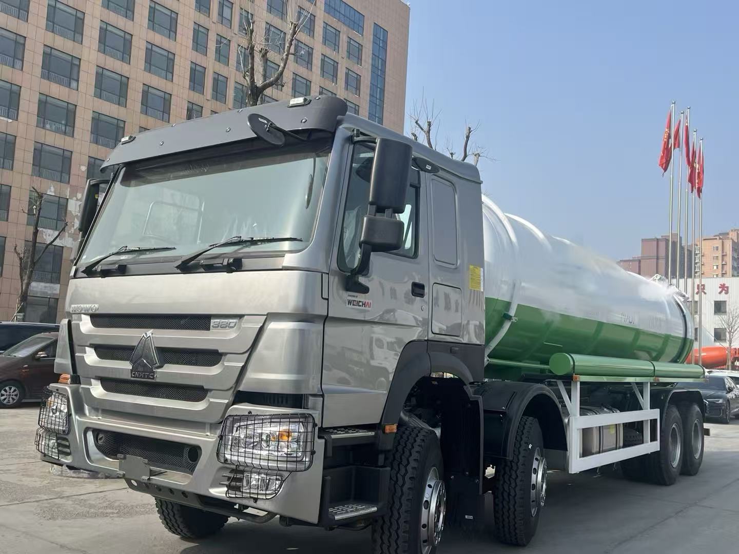 HOWO 7 Vacuum truck