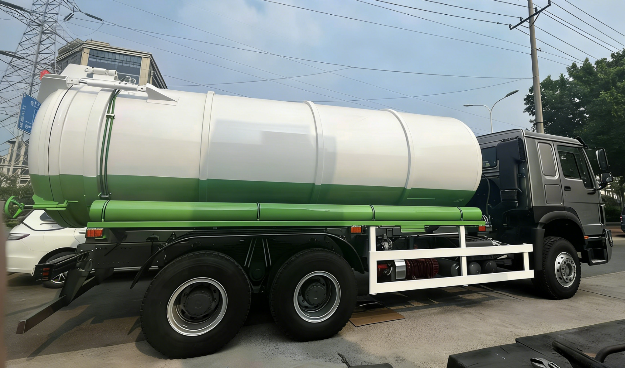 HOWO 7 Vacuum truck
