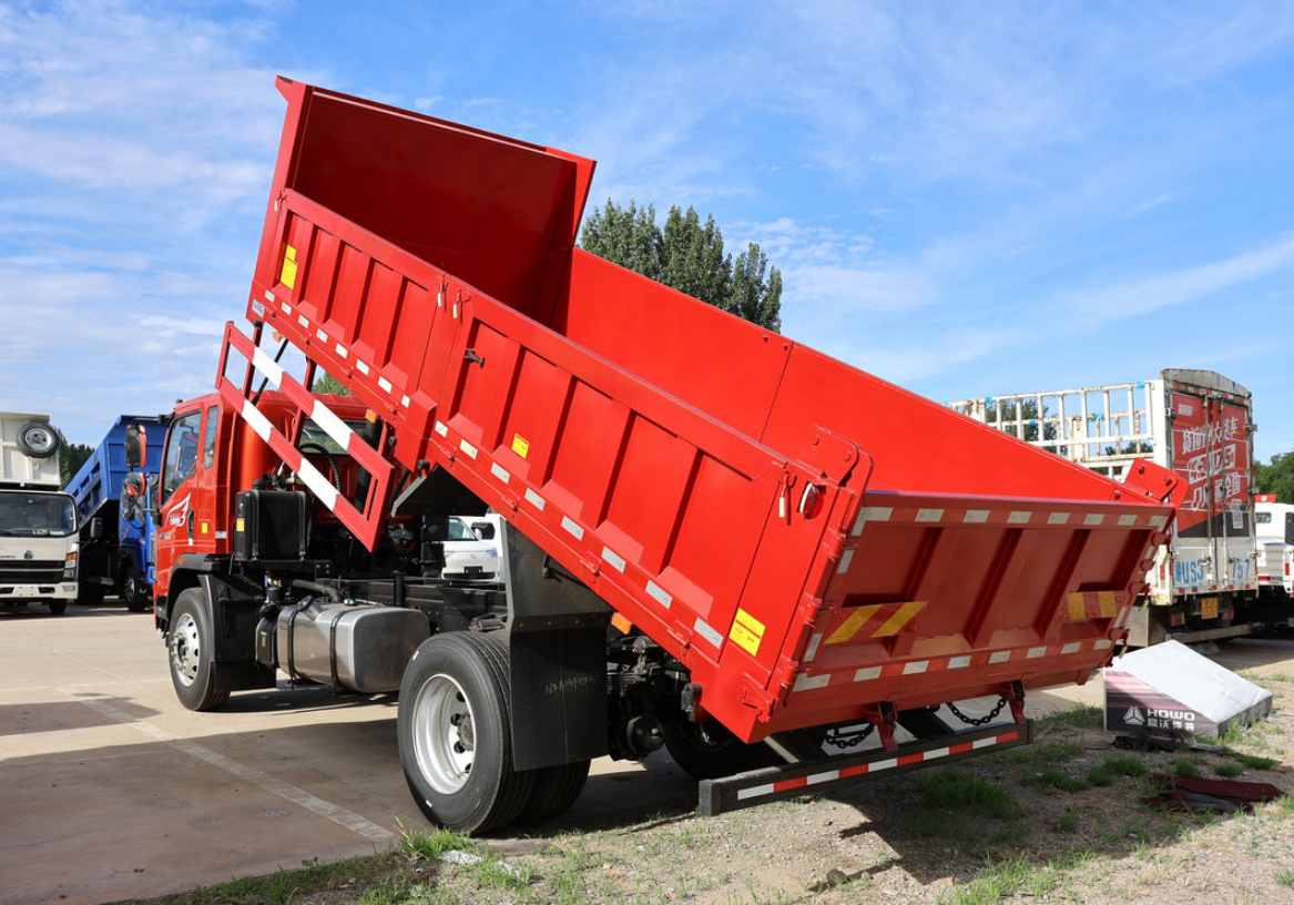 Light Dump Truck