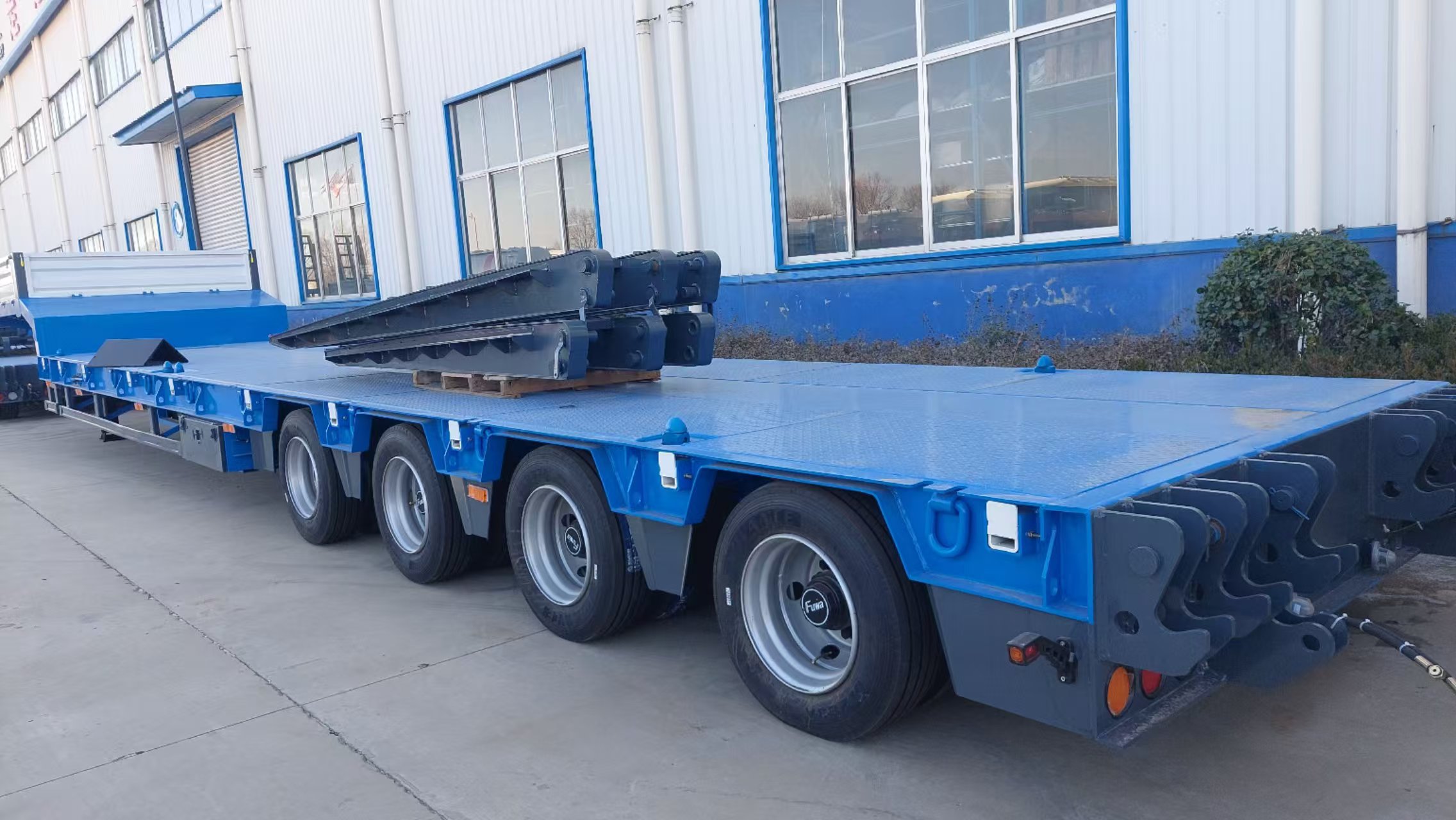lowbed trailer
