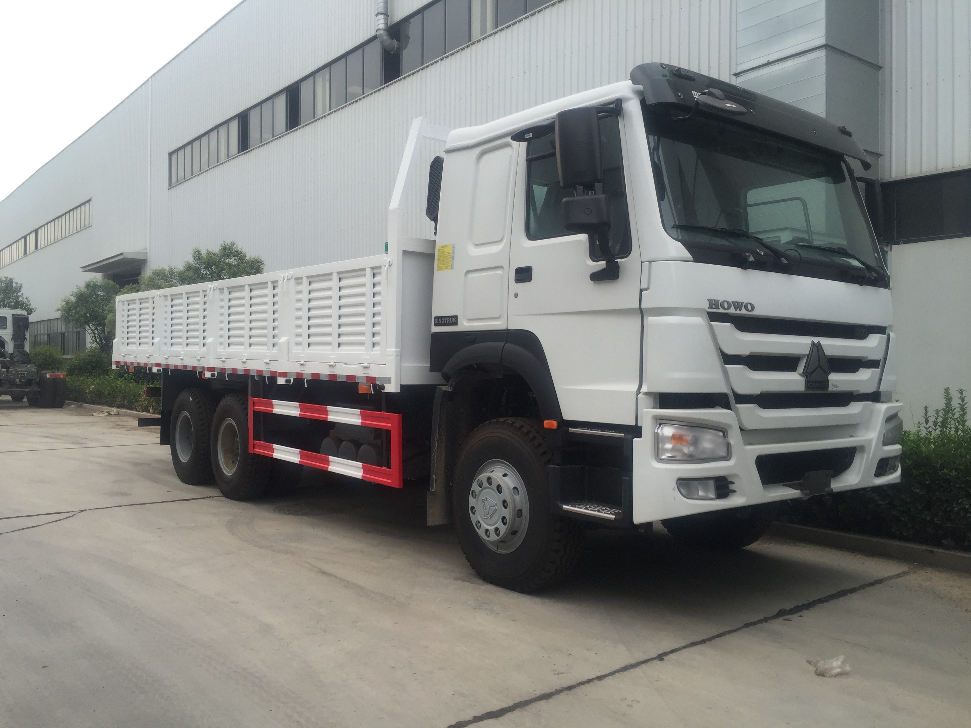 HOWO 6×4 Flatbed Cargo Truck