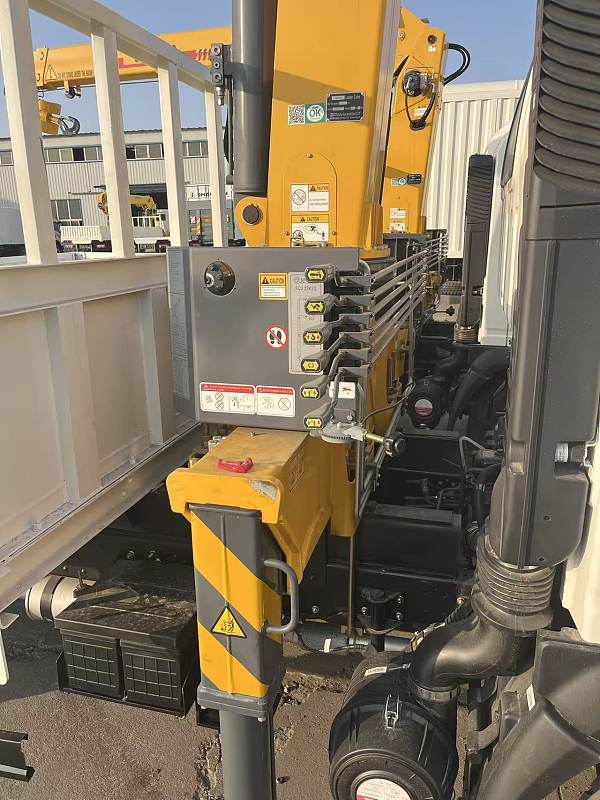 crane truck1