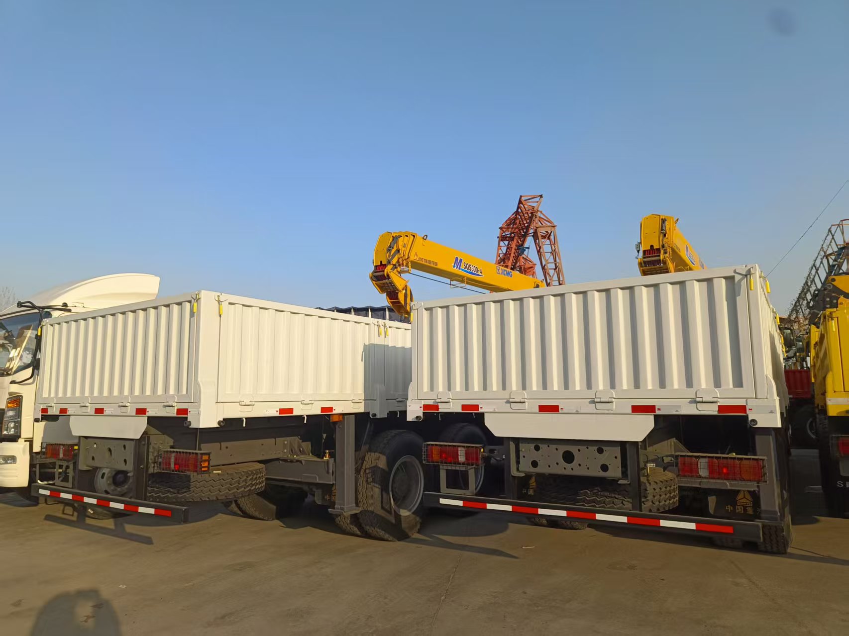 HOWO TX Crane Truck 8×4