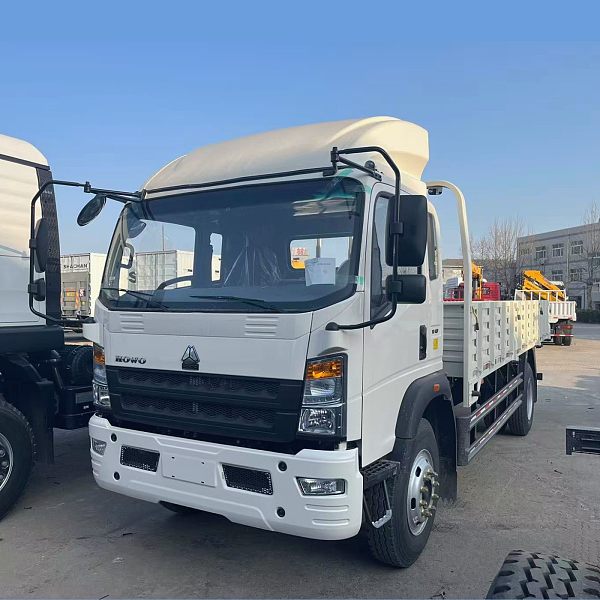 light cargo truck
