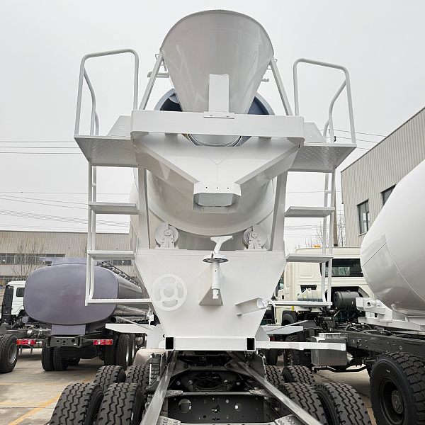 Mixer truck 4