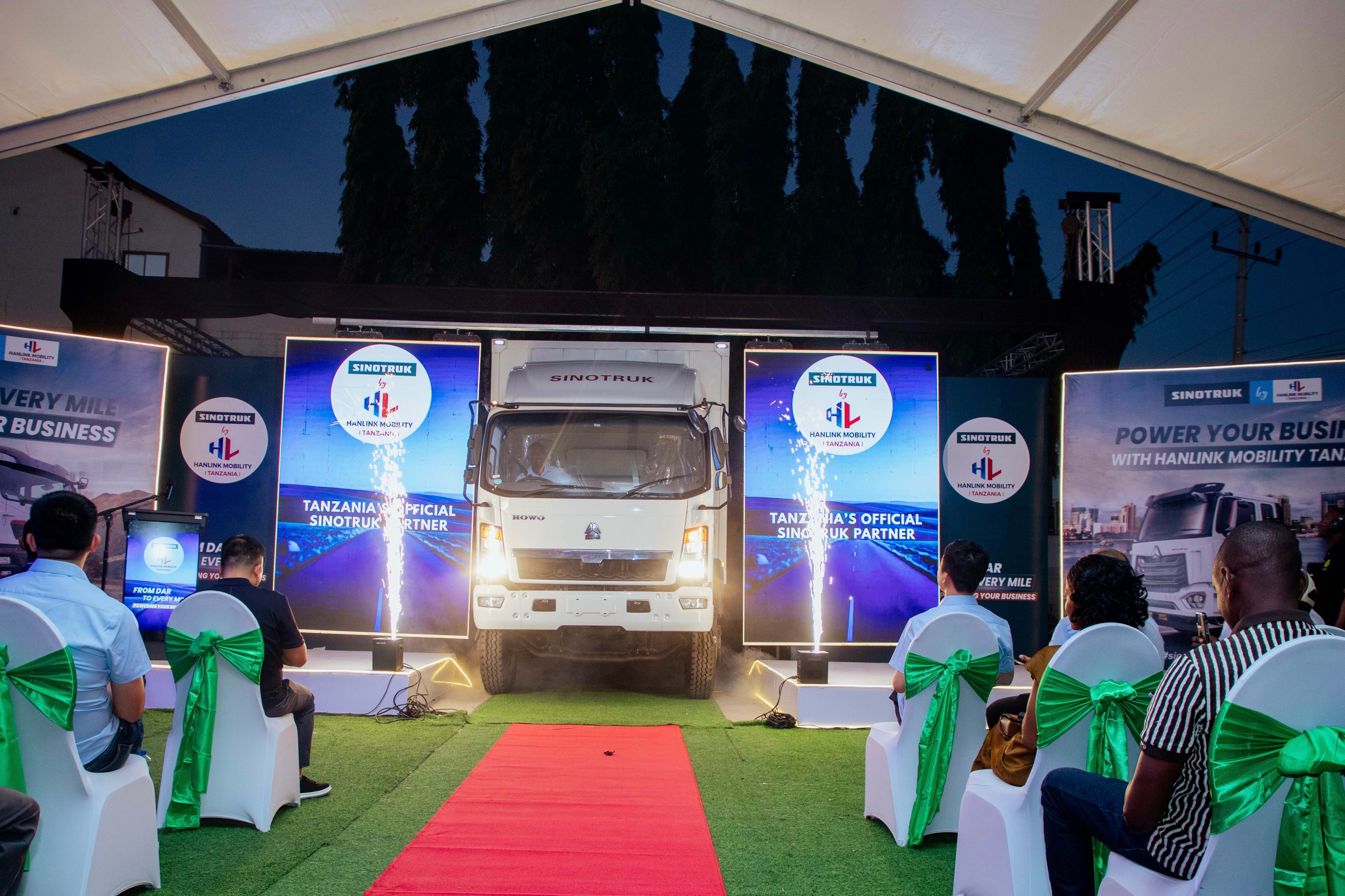 SINOTRUK Hosts Light-Duty Truck Product Showcase in Tanzania