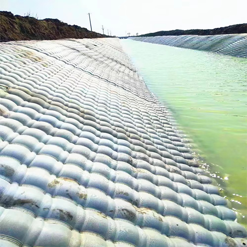 Woven geotextile