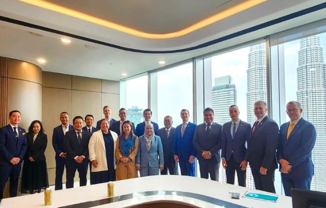 29f58478-b575-4f80-902e-1c3fa033cd65