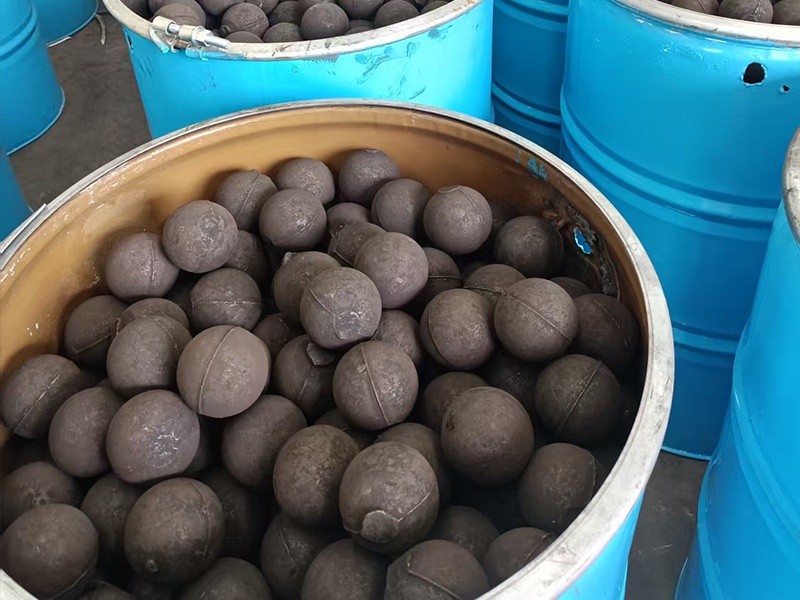 Casting balls