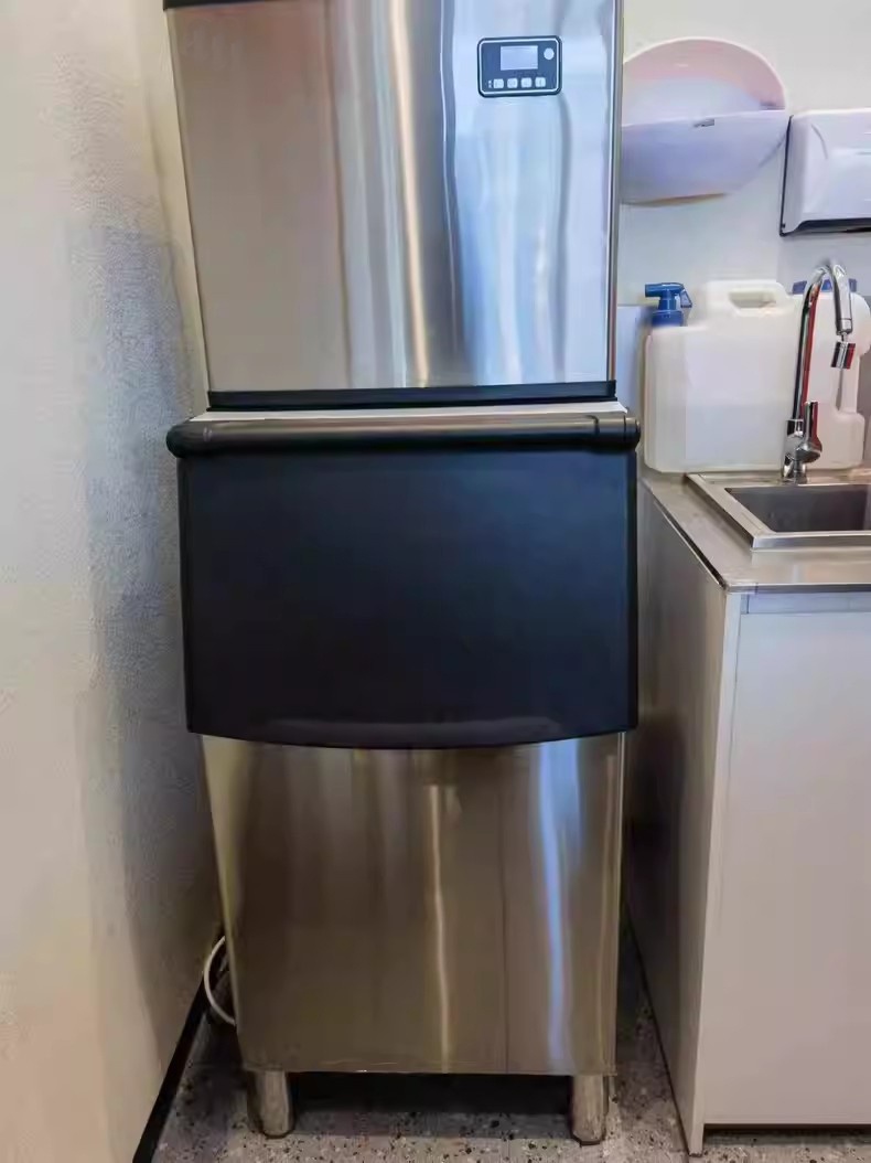 Ice Maker
