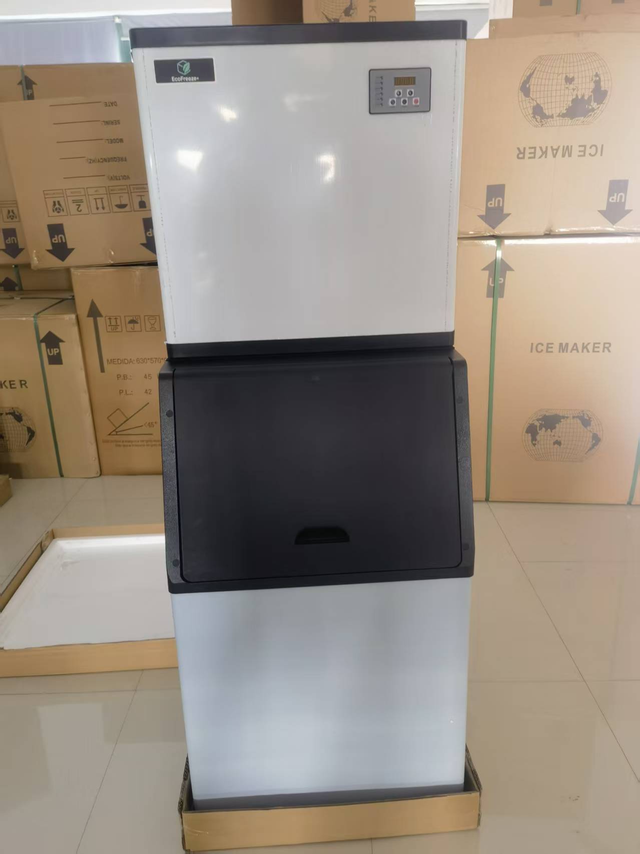 200kg/24h Commercial Ice Maker Cube Ice Making Machine
