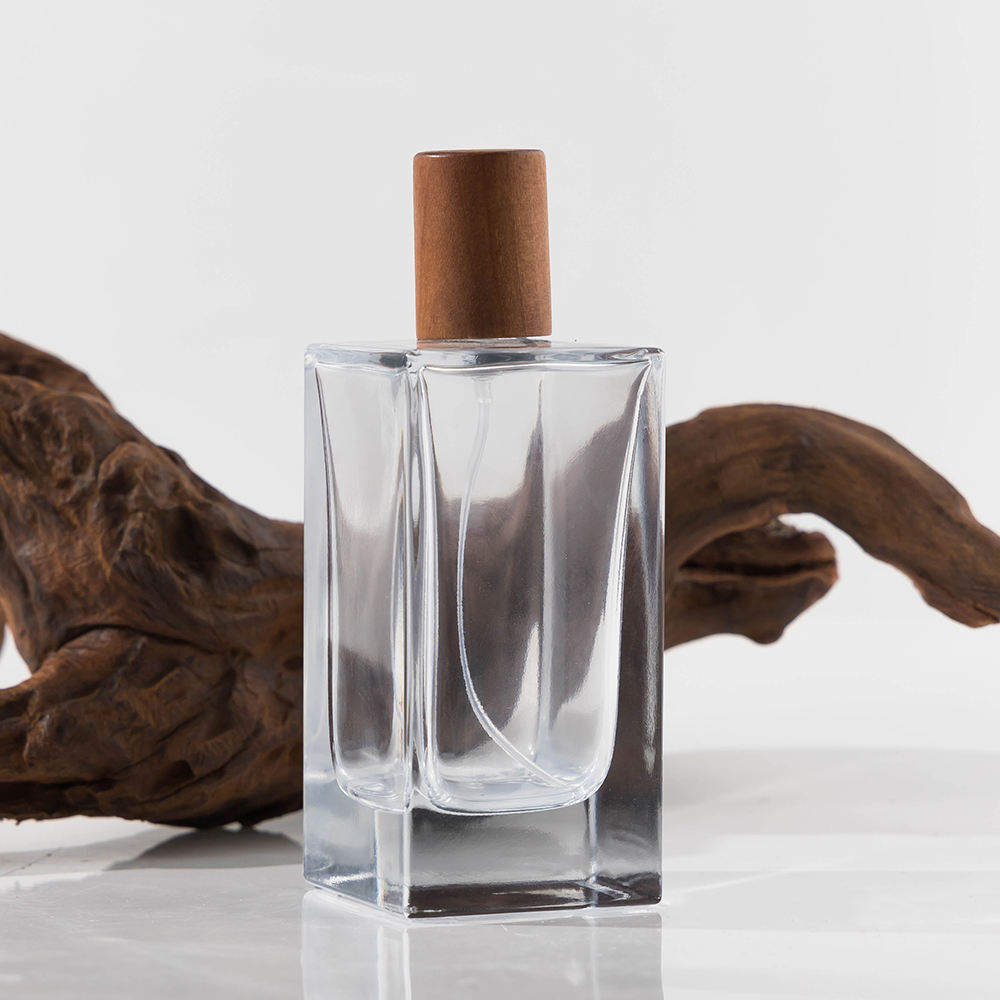 High Quality Luxury Design Perfume Bottle Manufacturer 50ml 100ml Glass Empty Refillable Spray Beautiful Perfume Bottle