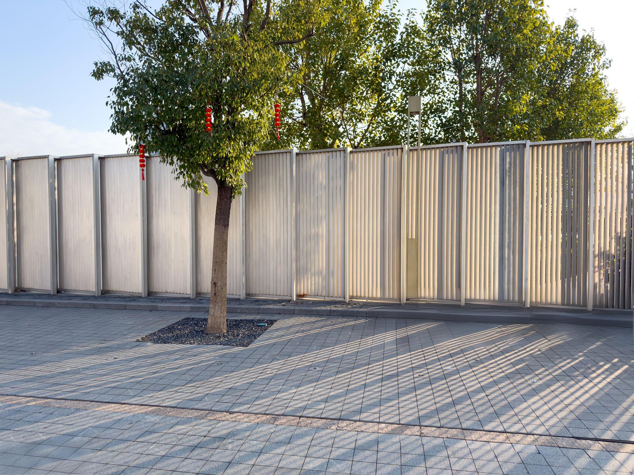 Three critical installation mistakes that compromise the durability of aluminum privacy fence panels — and how to avoid them