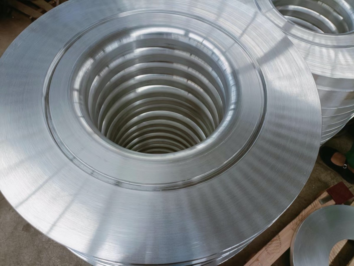 Aluminum alloy flange