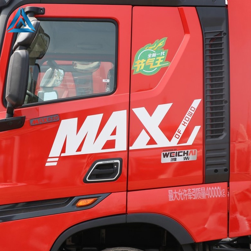 Sinotruk Howo Max Heavy Truck 530HP 6*4 LNG Tractor