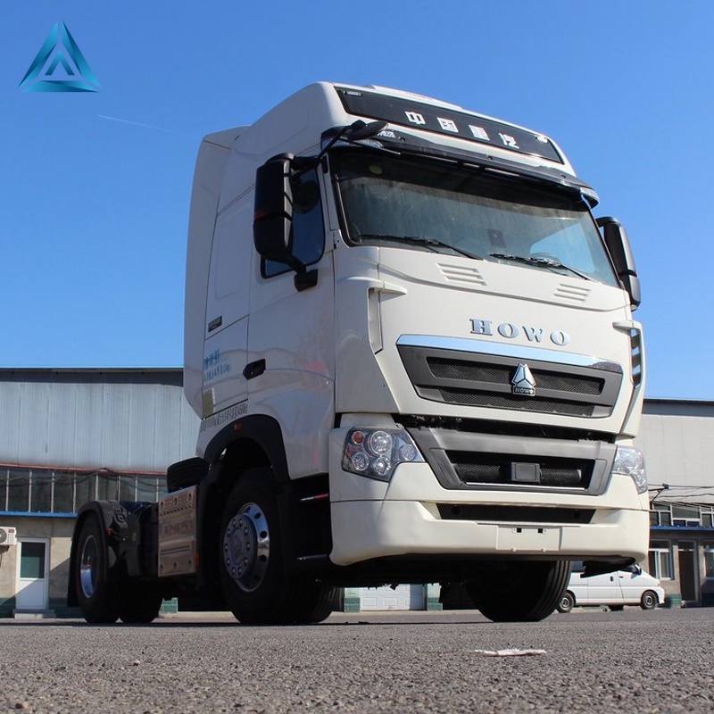 Howo T7H 4x2 500HP Tractor Truck