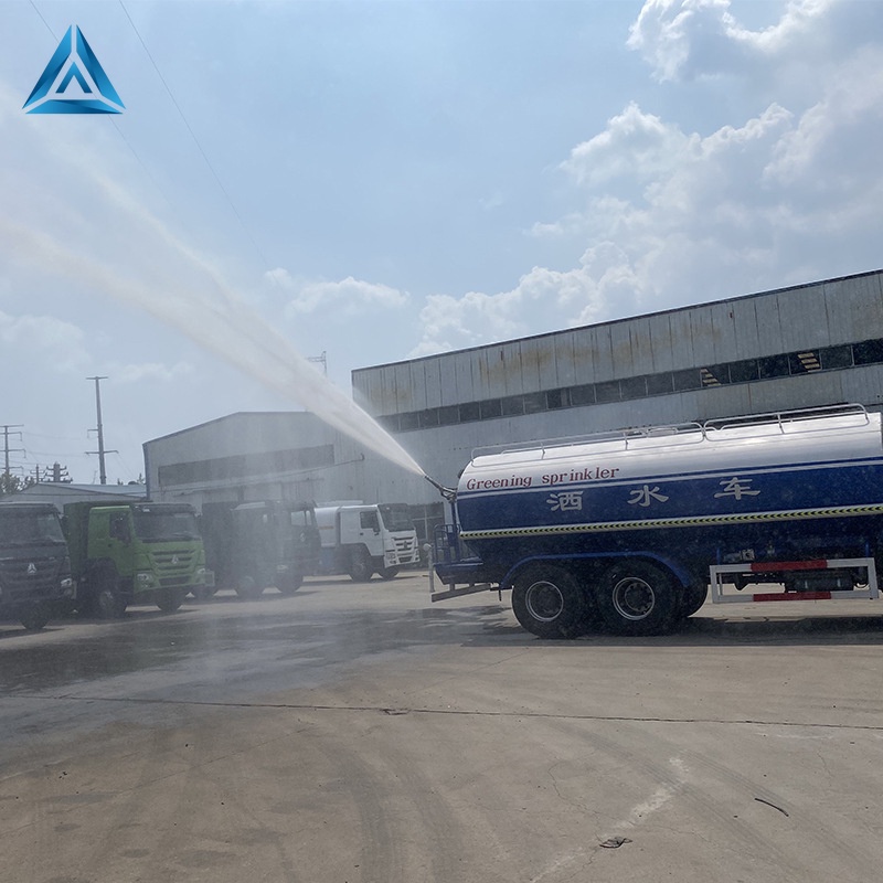 Sinotruk Water Tanker