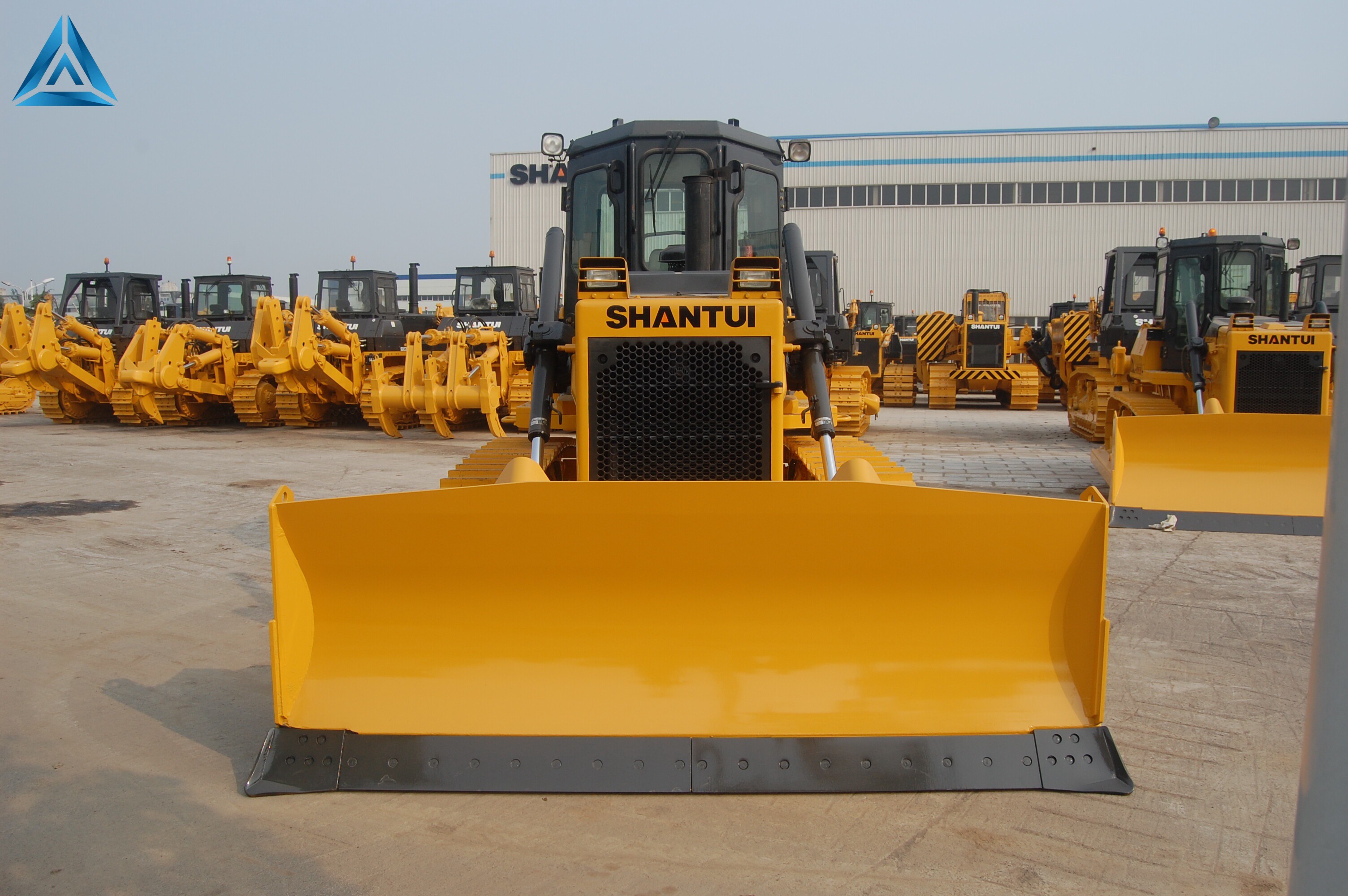 XAC wheeled bulldozer with high load moment for sand and timber loading