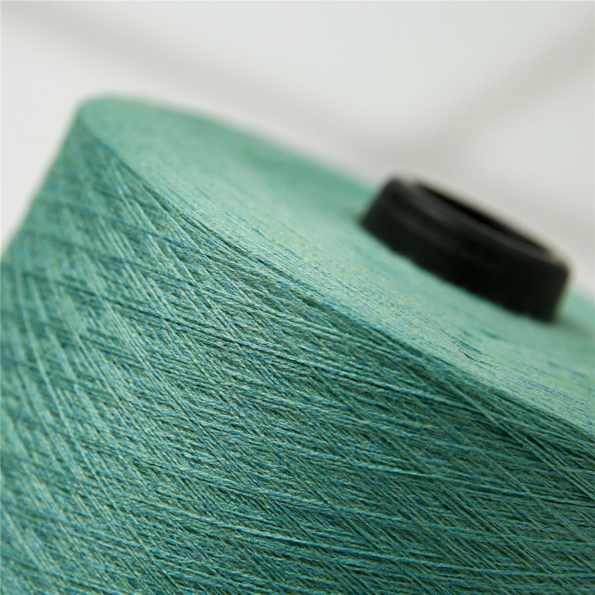 Hot selling VPN core yarn 28S/2 50% adhesive 22% nylon anti pilling fancy yarn, suitable for winter knitting and weaving