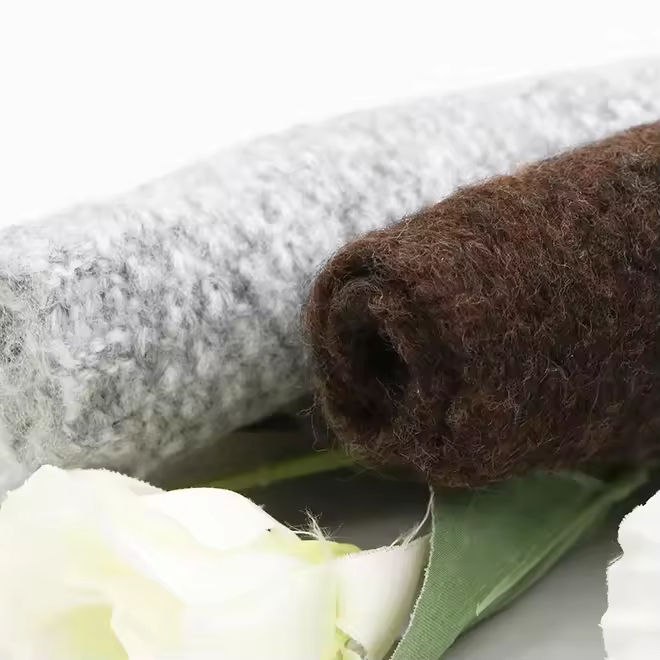 5.8NM/1 Blended Woolen Loop Yarn with 70% Acrylic and 30% Polyester Antibacterial and Anti pilling Used for Knitting and Sewing