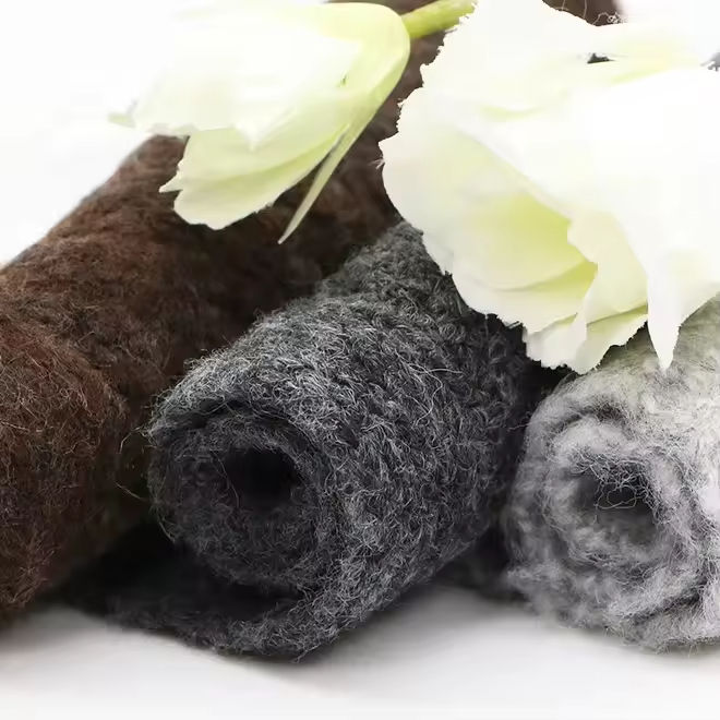 5.8NM/1 Blended Woolen Loop Yarn with 70% Acrylic and 30% Polyester Antibacterial and Anti pilling Used for Knitting and Sewing