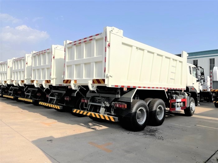 HOWO NX 380HP 6x4 dump truck rear three quarter view tipping system