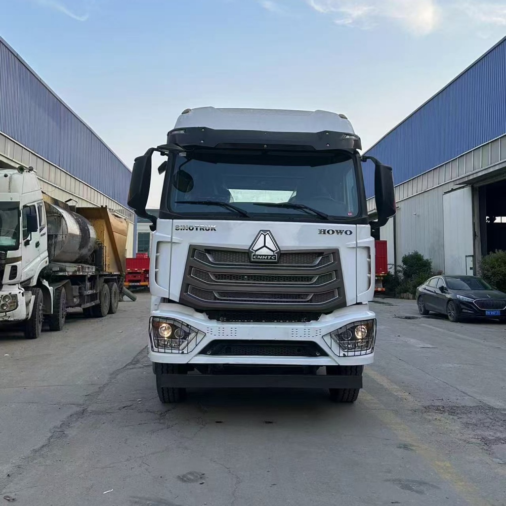 شاحنة جرار Howo NX 440HP 4×2