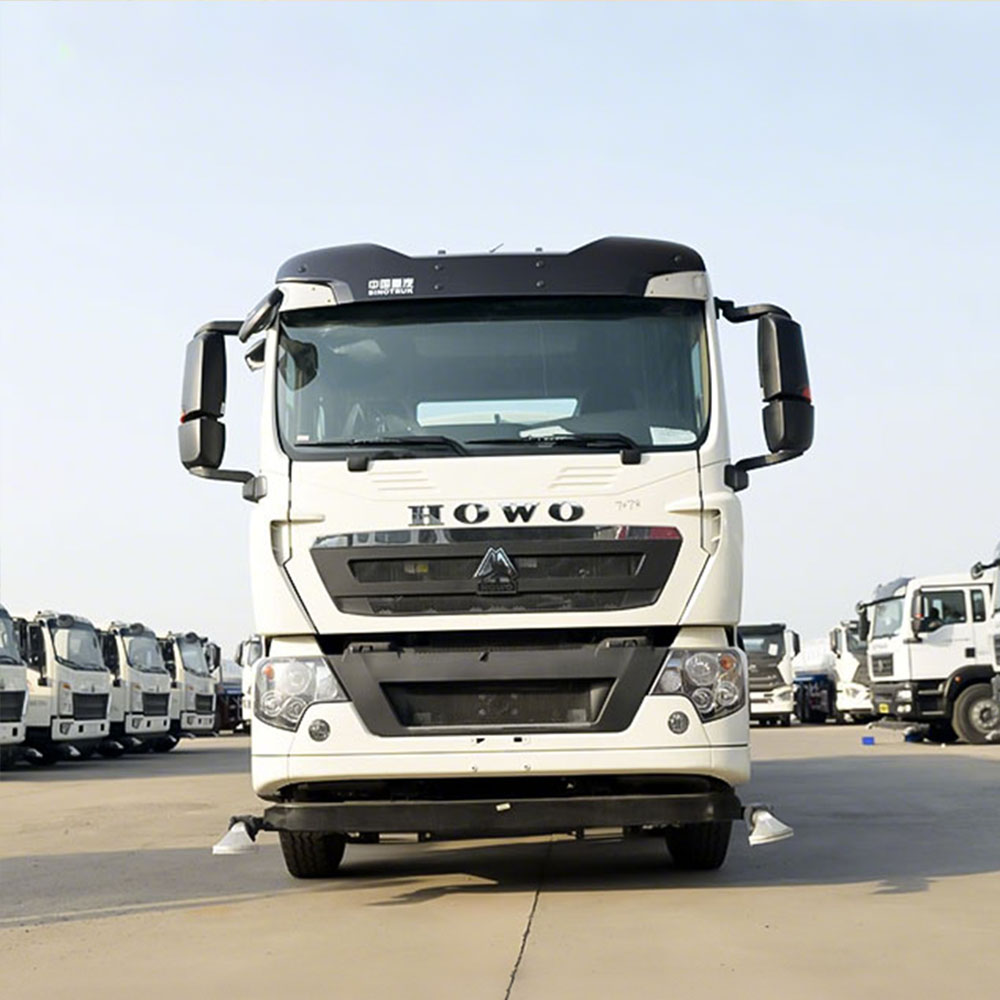 شاحنة خزان مياه HOWO 8×4 310HP