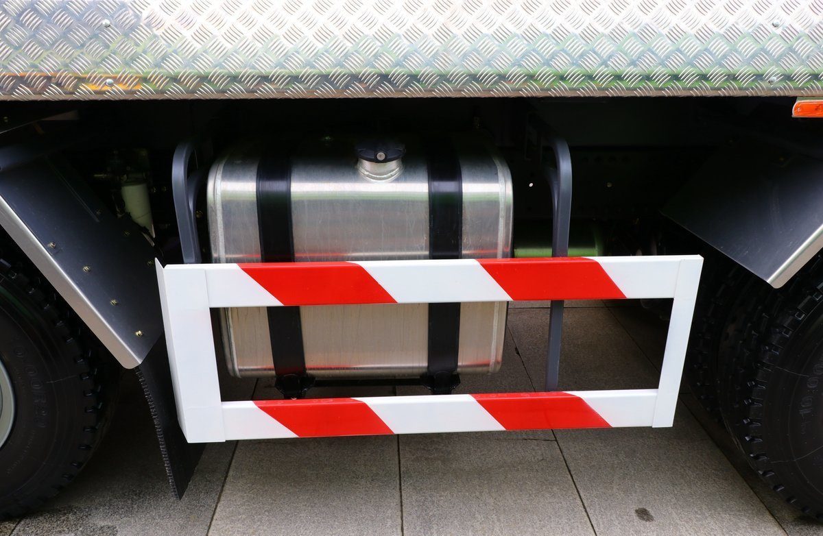 Shacman L3000 8x4 350HP dump truck