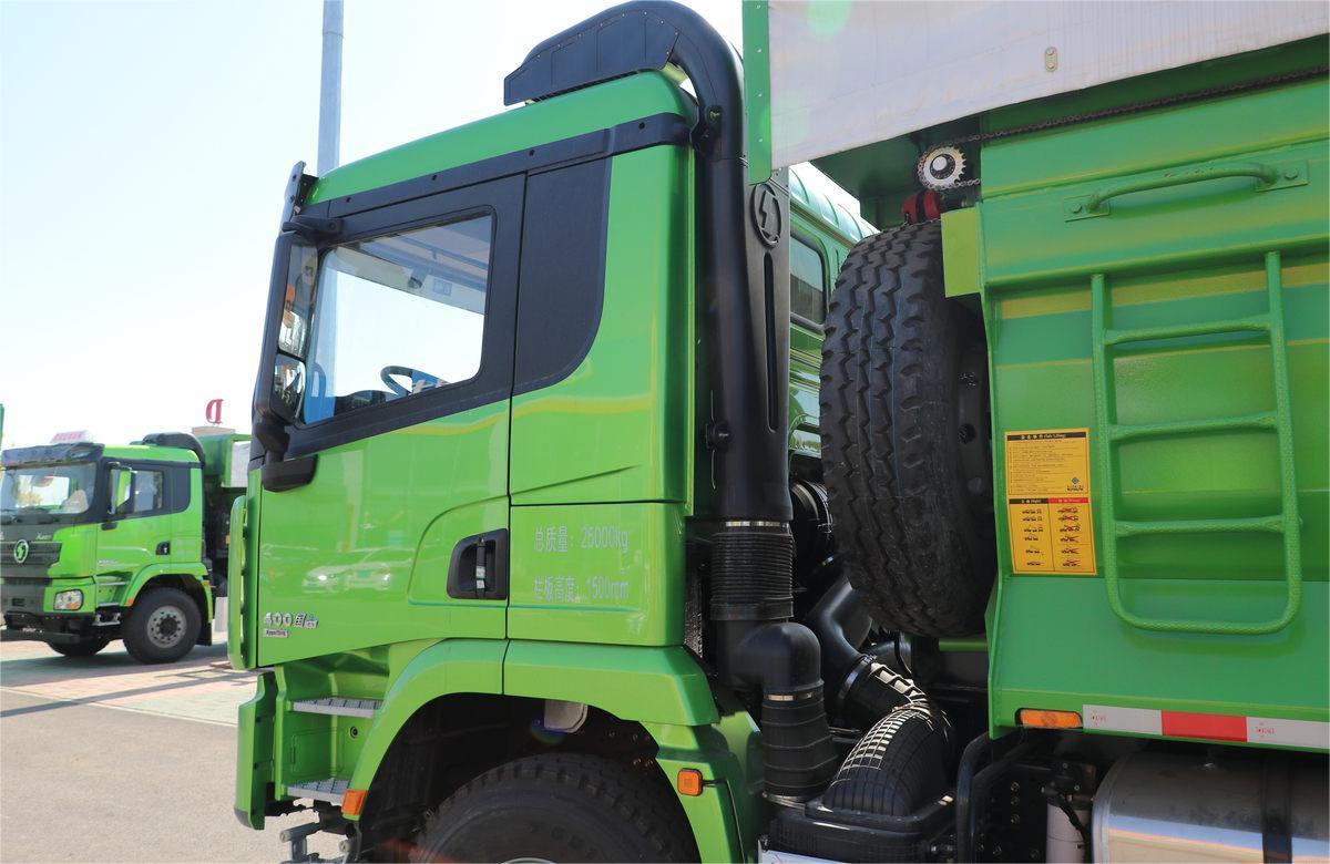 Shacman X3000 6x4 heavy duty dump truck