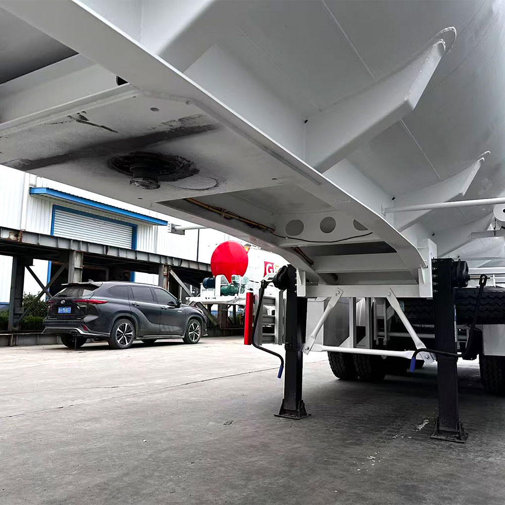 3 axle carbon steel fuel tanker semi trailer landing gear detail showing heavy duty mechanical support