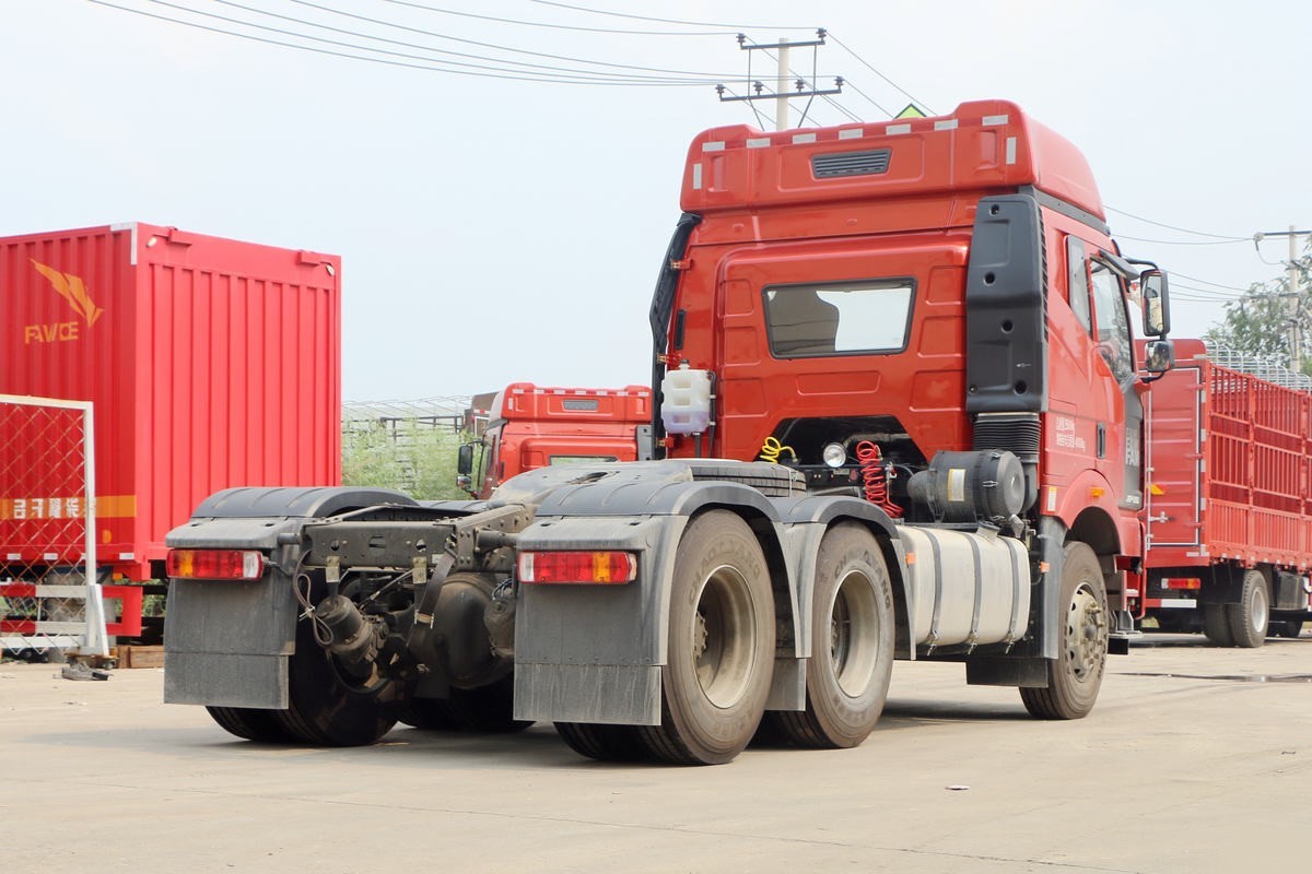 FAW J6P 350HP 6×4 tractor truck rear three quarter view showing chassis and fifth wheel coupling system