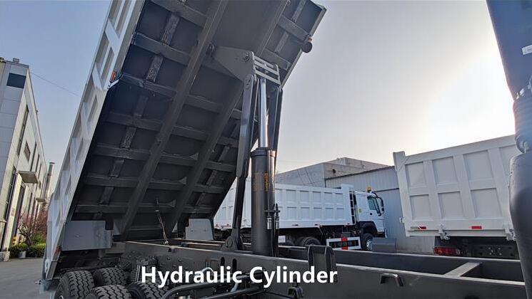 HOWO dump truck hydraulic cylinder close-up