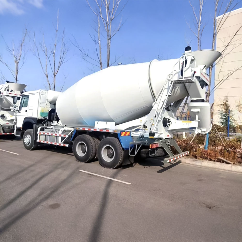 Camion malaxeur à béton Howo 371 HP 6×4
