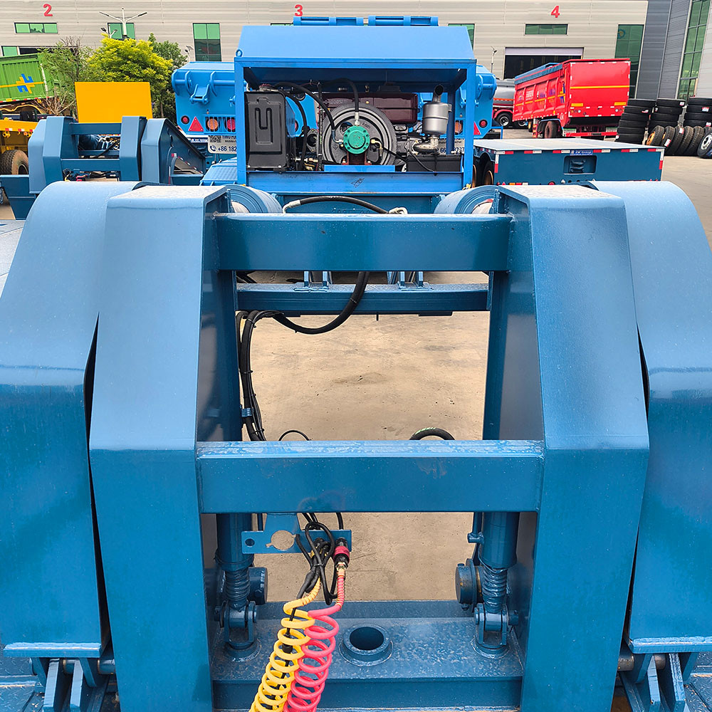 3 axle 60 ton RGN lowboy trailer