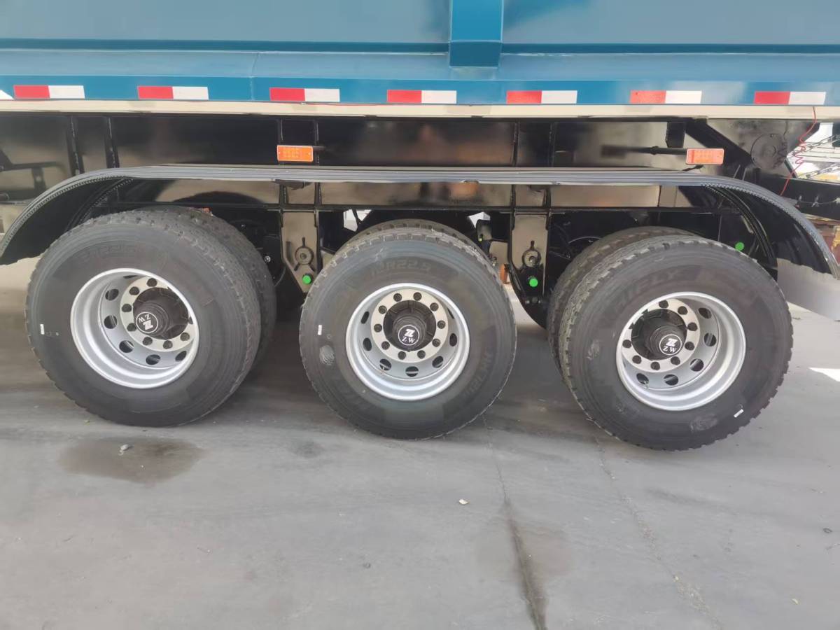 3 axle 30CBM U dump trailer tire detail designed for long distance heavy load transport