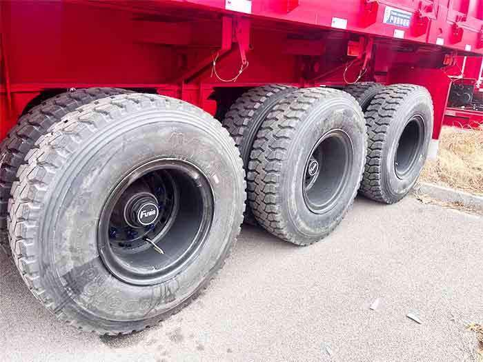 3 axle side tipper semi trailer tire detail designed for long distance heavy load transport